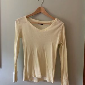 v-neck comfy top